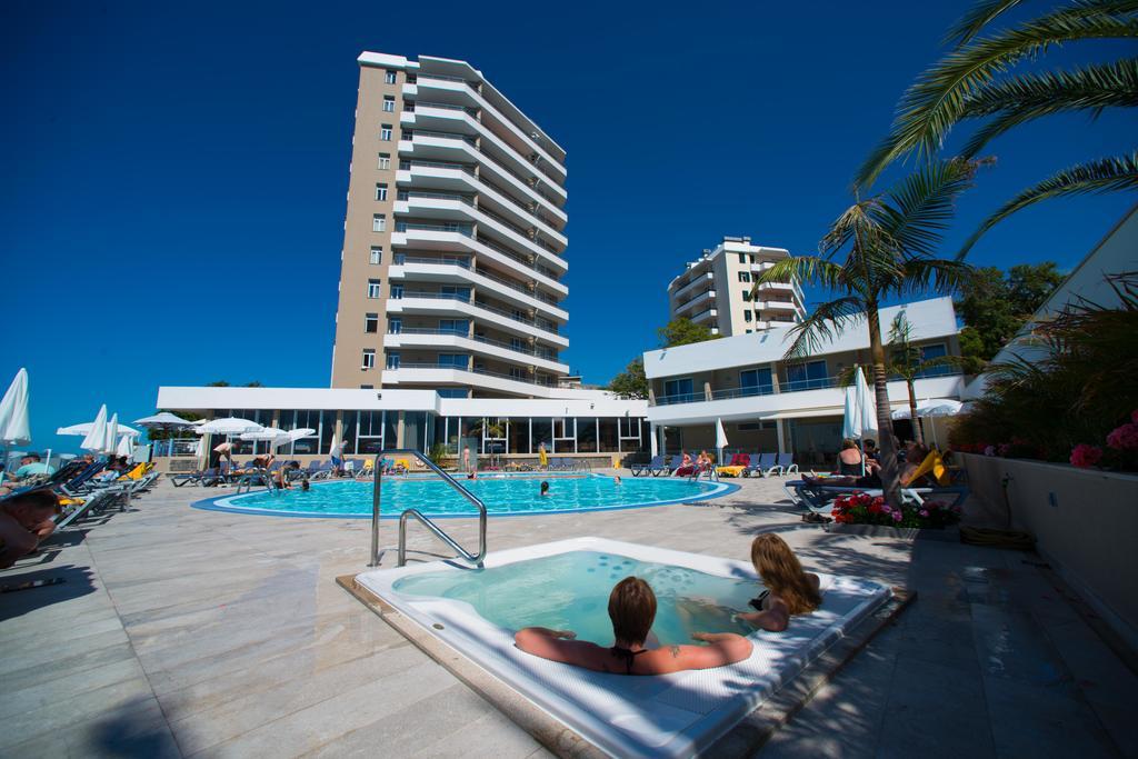 Duas Torres Hotel Funchal  Buitenkant foto